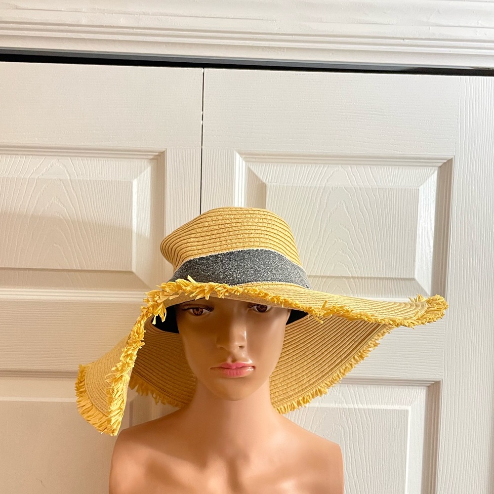 C.C adjustable string straw hat - Picture 2 of 8